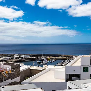 Vivienda Vacacional Sea Breeze , Puerto del Carmen (Lanzarote) Spain