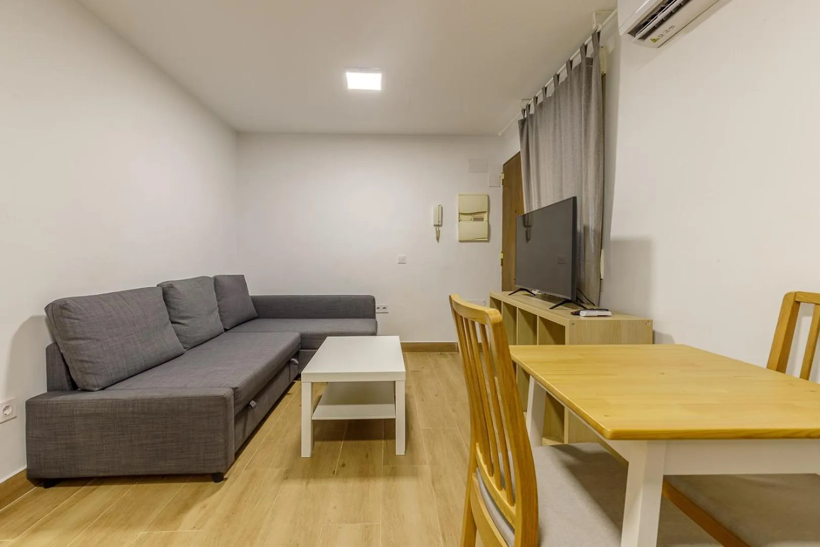 Apartment Homeabout La Merced Flats Malaga